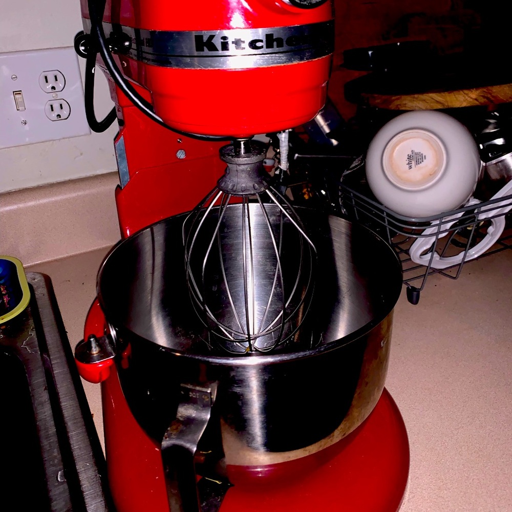 Kitchen aide mixer 6oz professional all attachments included, meat grinder